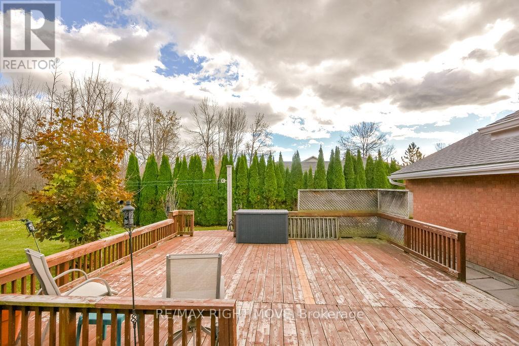 3811 Leo Crescent, Ramara, Ontario  L3V 0L1 - Photo 38 - S12512306