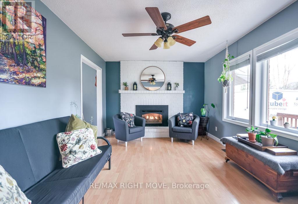 3811 Leo Crescent, Ramara, Ontario  L3V 0L1 - Photo 4 - S12512306