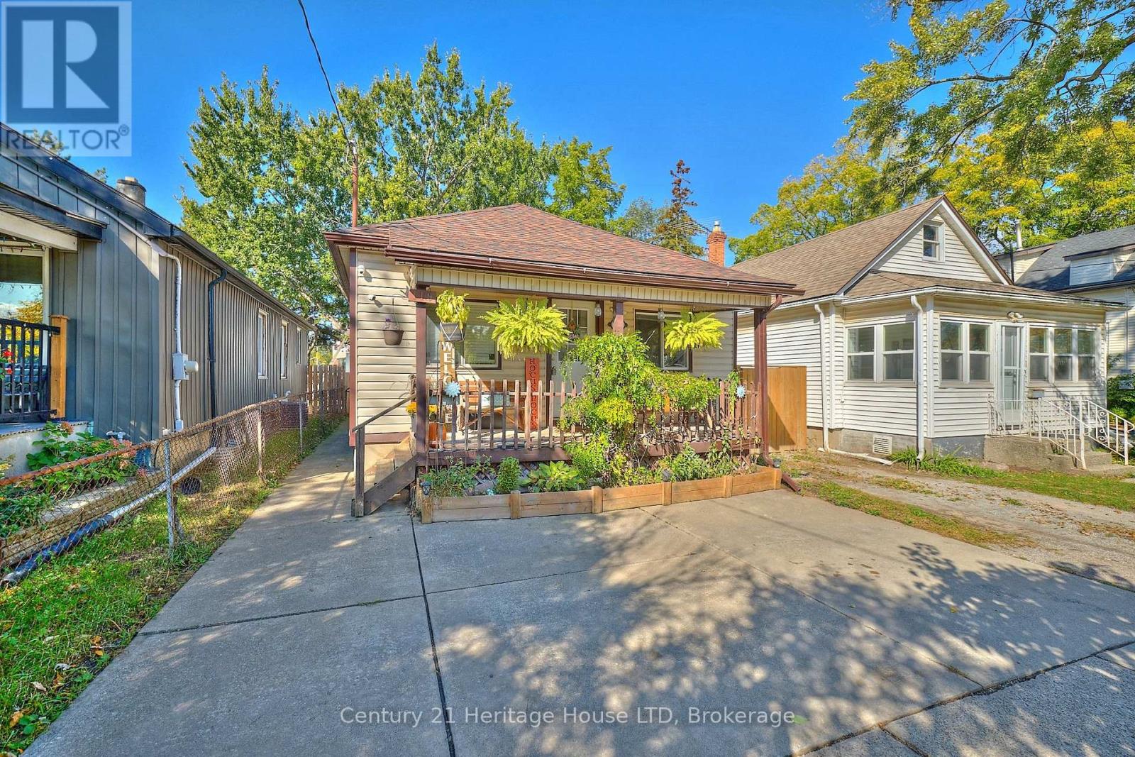 119 PAGE STREET, st. catharines (e. chester), Ontario