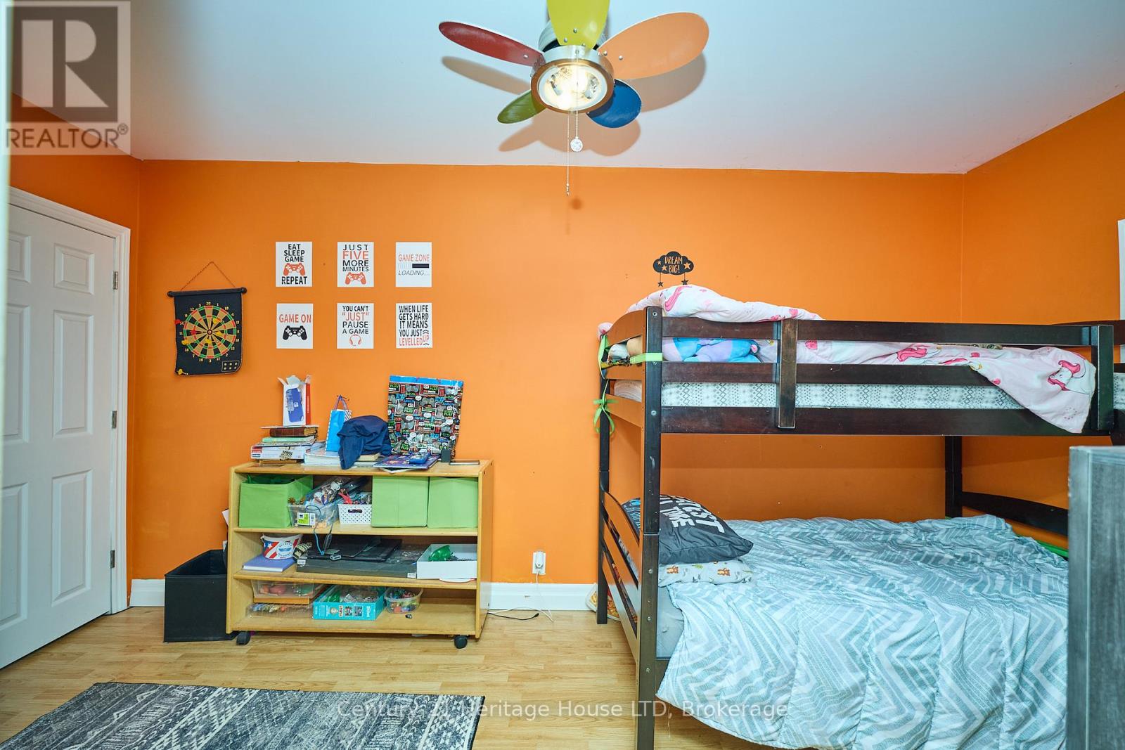 119 Page Street, St. Catharines (E. Chester), Ontario  L2R 4A8 - Photo 16 - X12512370