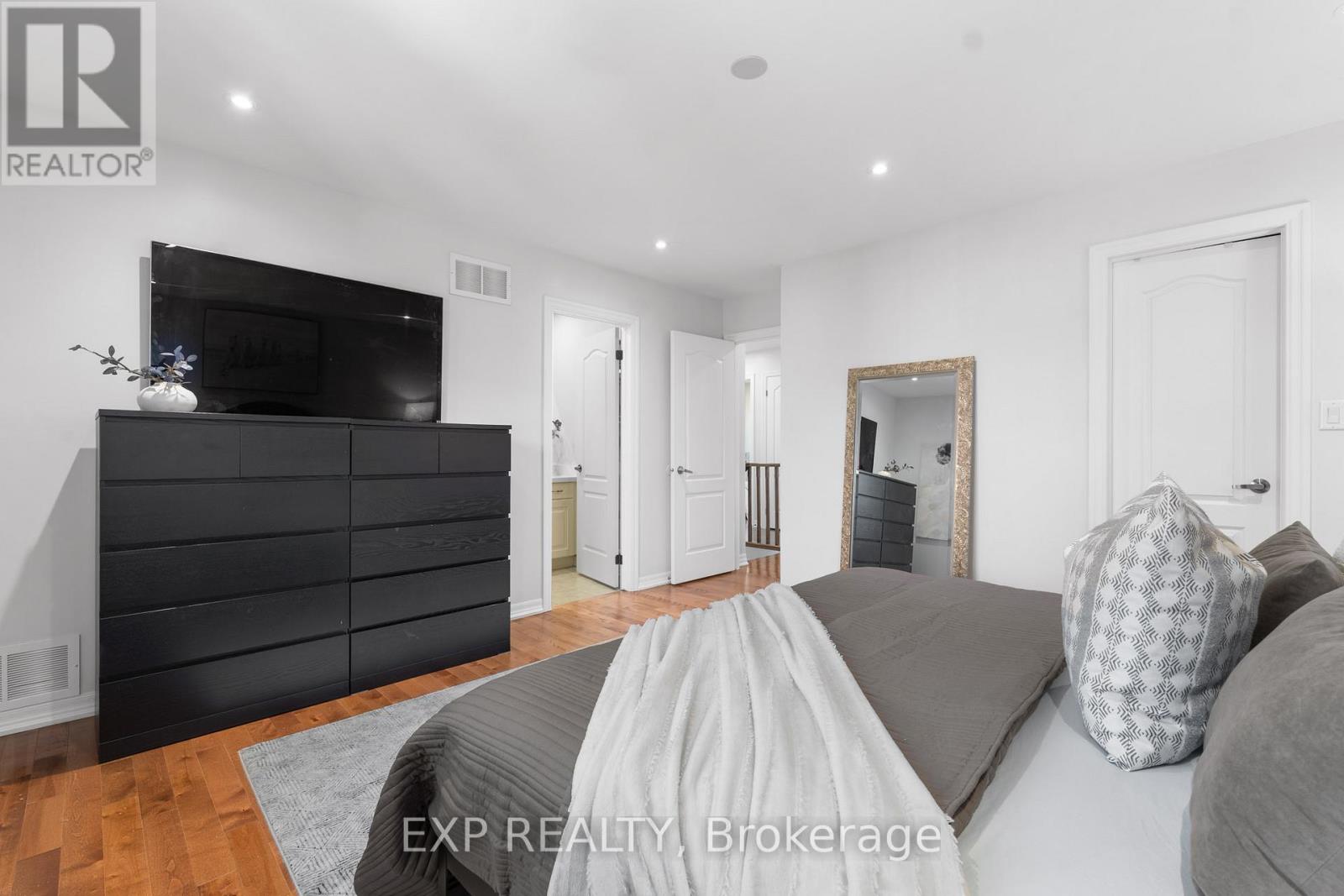 563 Fifty Road, Hamilton (Winona Park), Ontario  L8E 5T5 - Photo 19 - X12512592