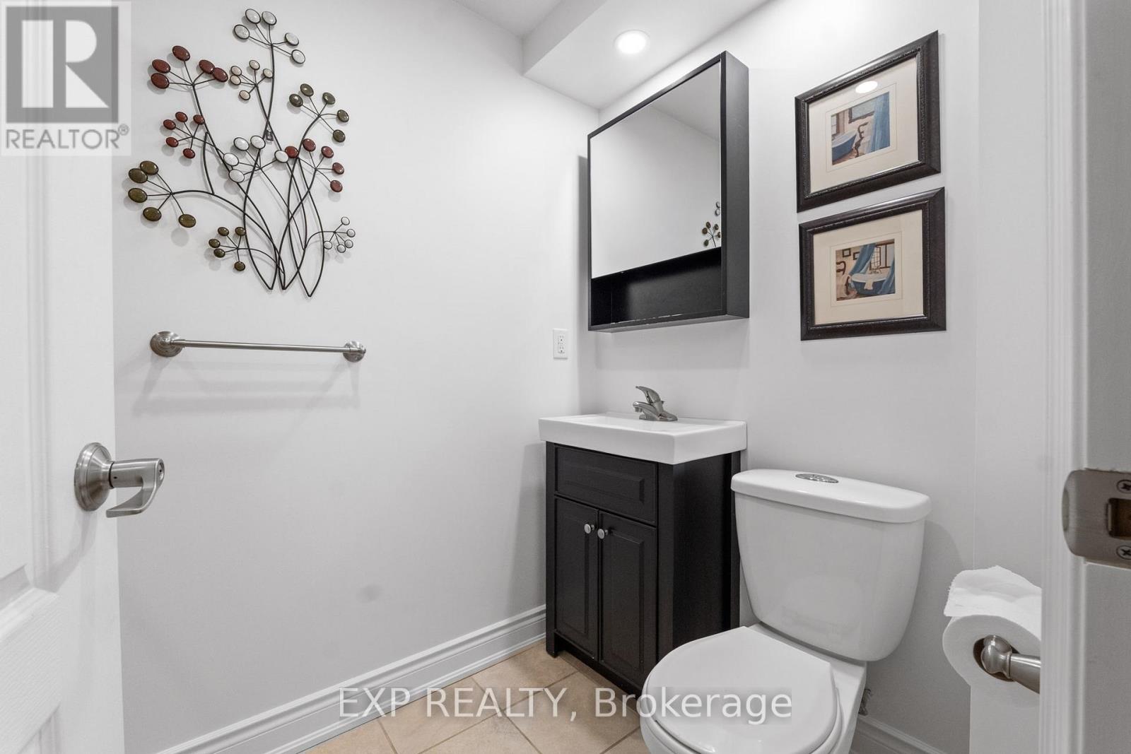 563 Fifty Road, Hamilton (Winona Park), Ontario  L8E 5T5 - Photo 32 - X12512592