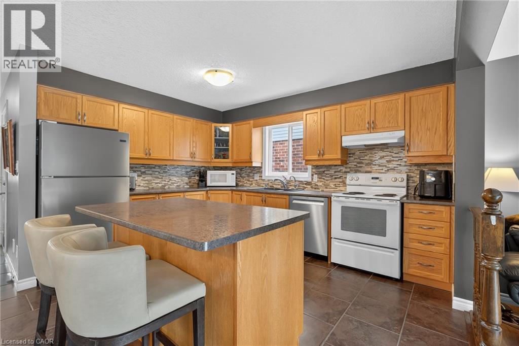 517 Thornview Place, Waterloo, Ontario  N2T 2V9 - Photo 7 - 40785684