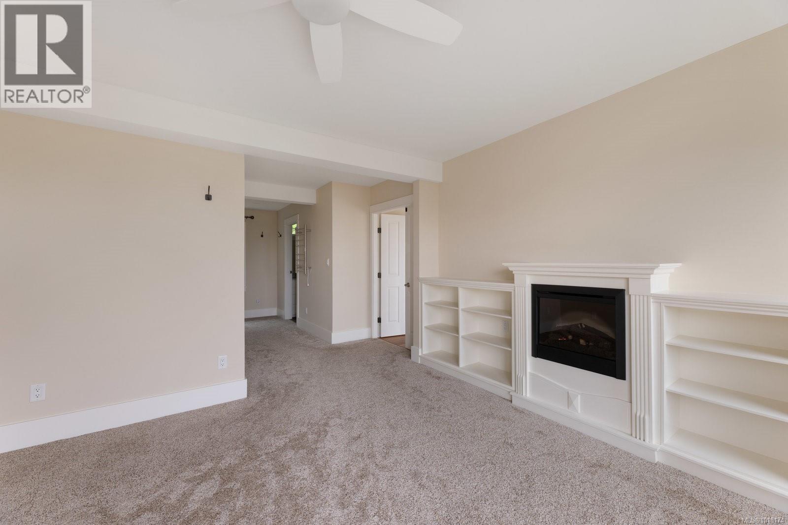 5055 Lochside Dr, Saanich, British Columbia  V8Y 2G1 - Photo 33 - 1018174