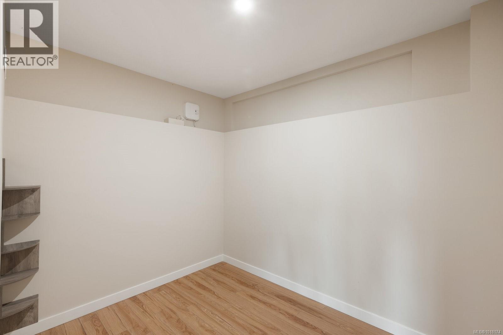 5055 Lochside Dr, Saanich, British Columbia  V8Y 2G1 - Photo 49 - 1018174