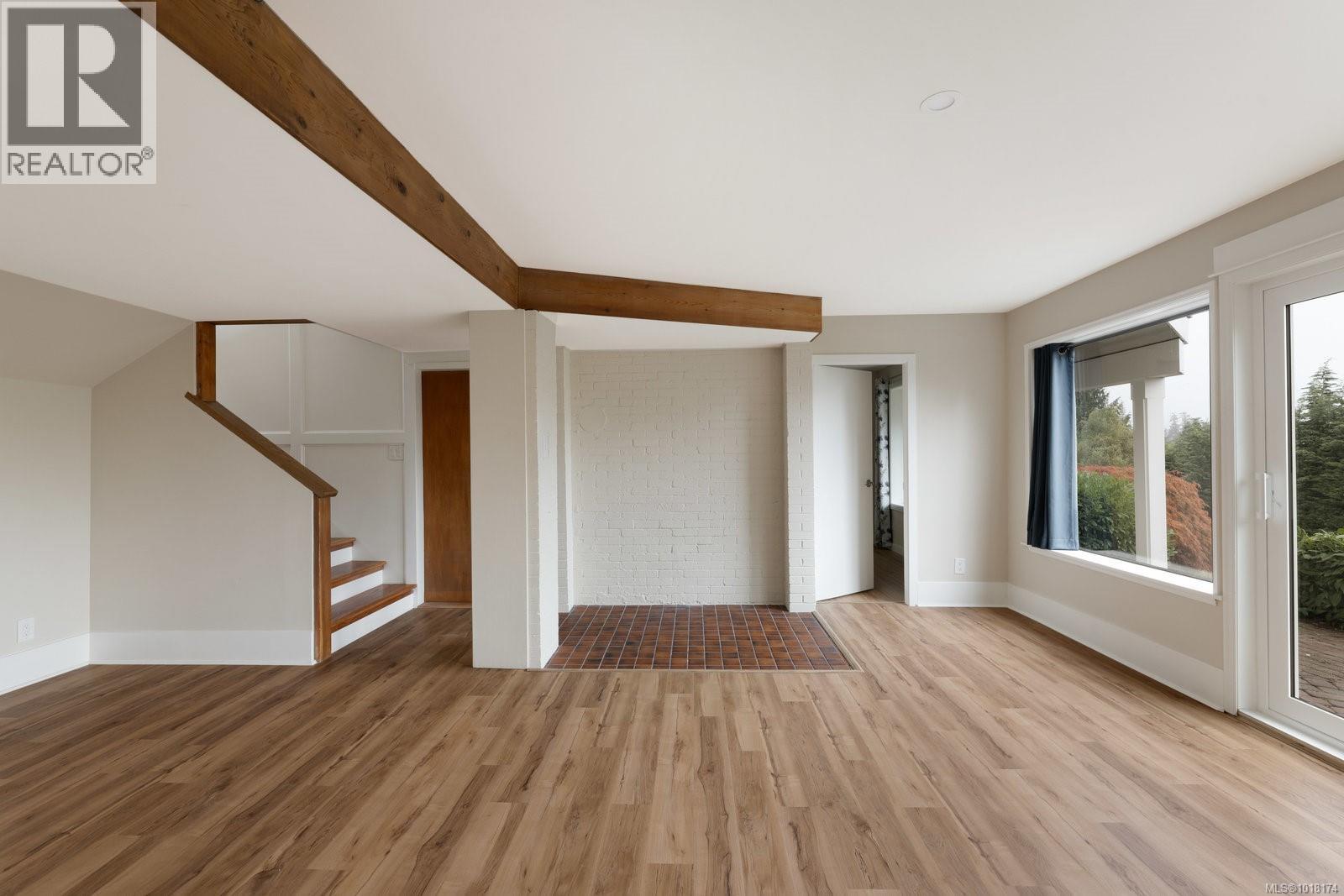 5055 Lochside Dr, Saanich, British Columbia  V8Y 2G1 - Photo 47 - 1018174