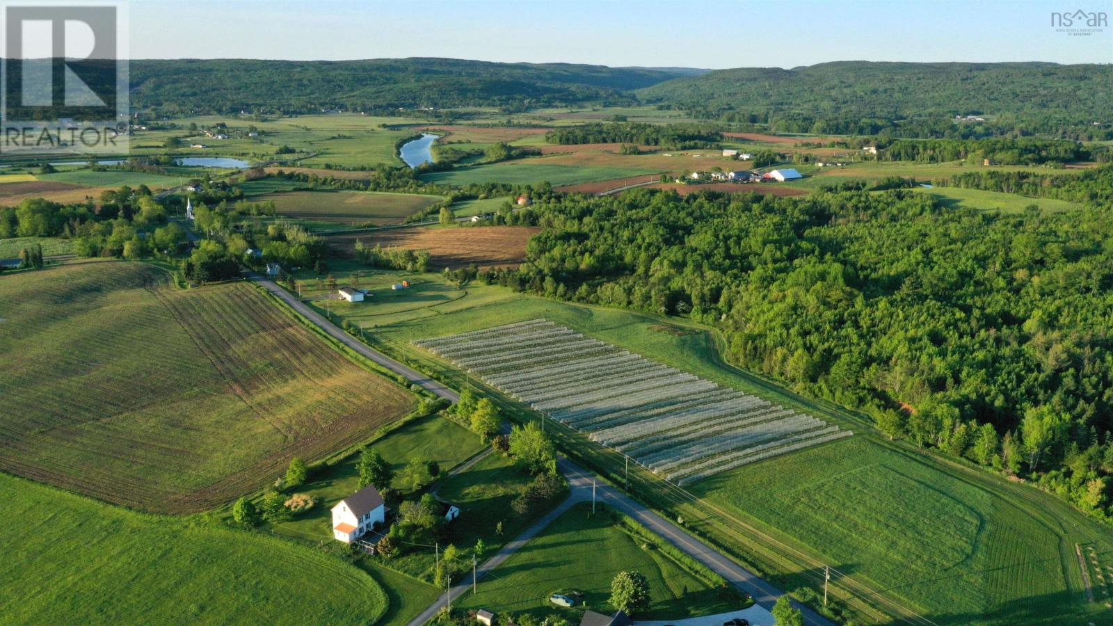 28 Mines Road, Upper Falmouth, Nova Scotia  B0P 1L0 - Photo 4 - 202517727