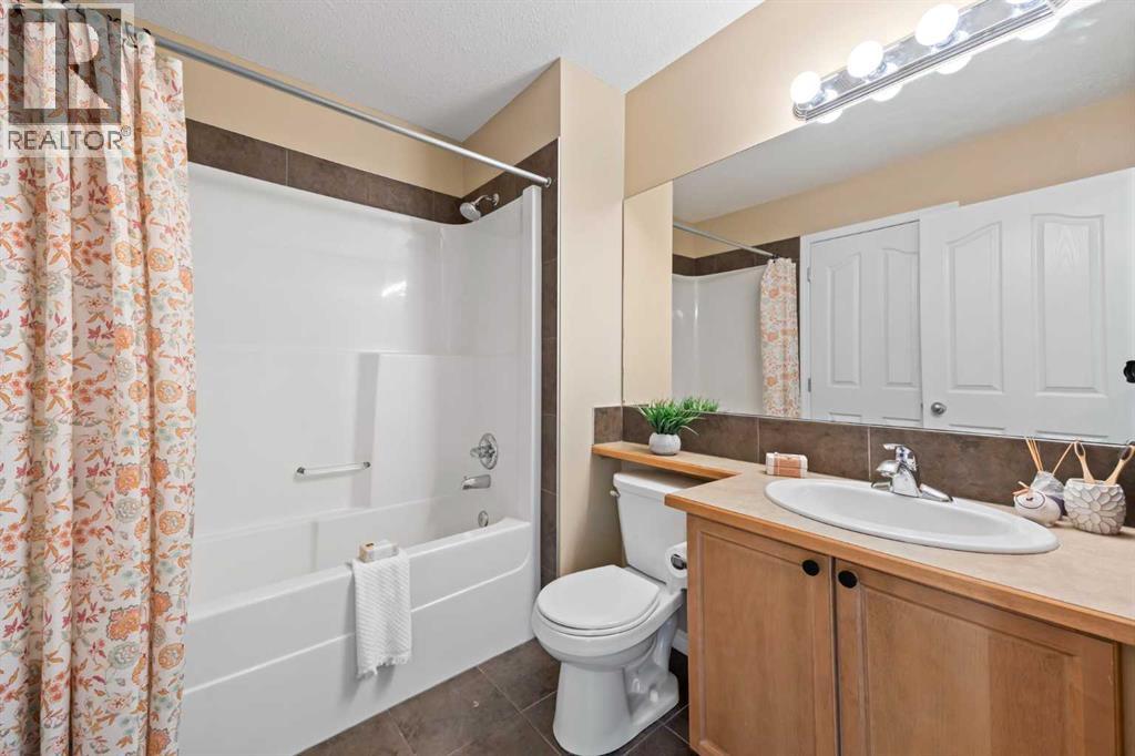 1301, 703 Luxstone Square Sw, Airdrie, Alberta  T4B 0A4 - Photo 19 - A2262712