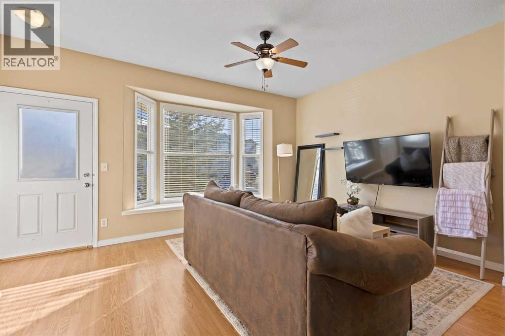 1301, 703 Luxstone Square Sw, Airdrie, Alberta  T4B 0A4 - Photo 3 - A2262712