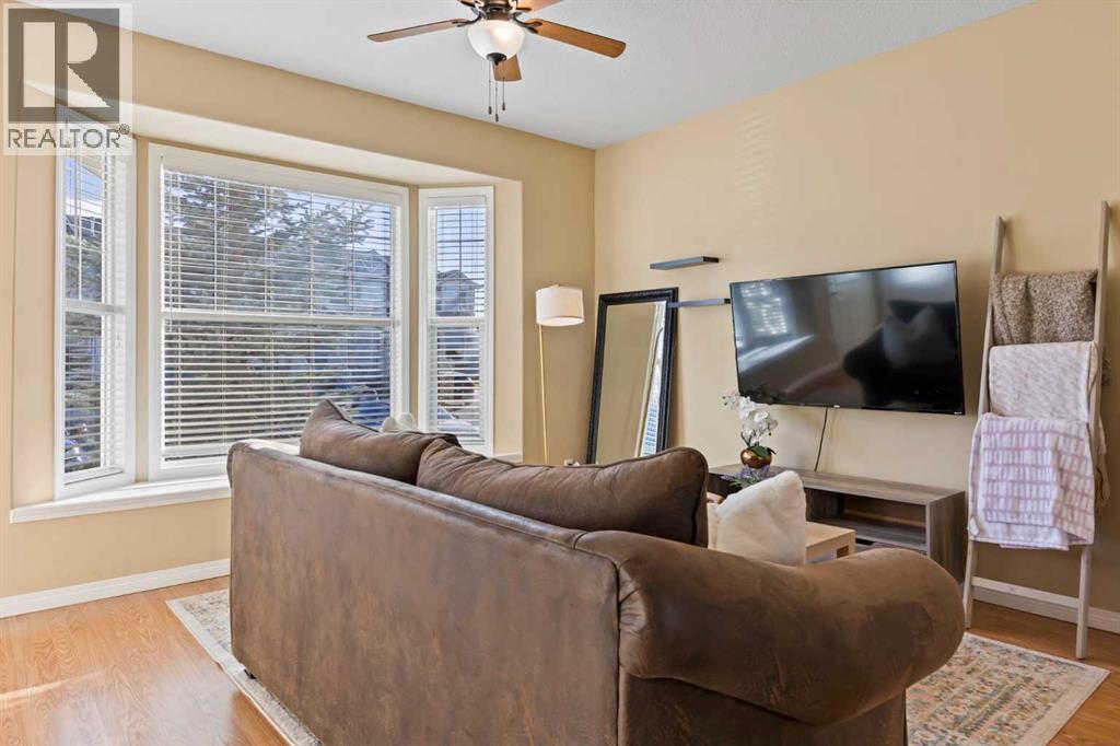 1301, 703 Luxstone Square Sw, Airdrie, Alberta  T4B 0A4 - Photo 4 - A2262712