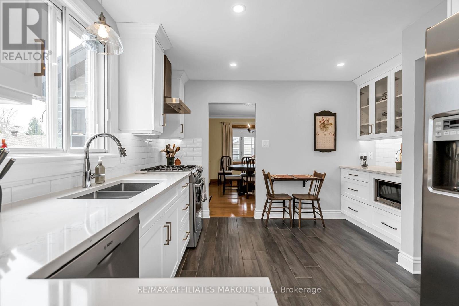 1601 Peter Street, Cornwall, Ontario  K6J 1W7 - Photo 3 - X12081073