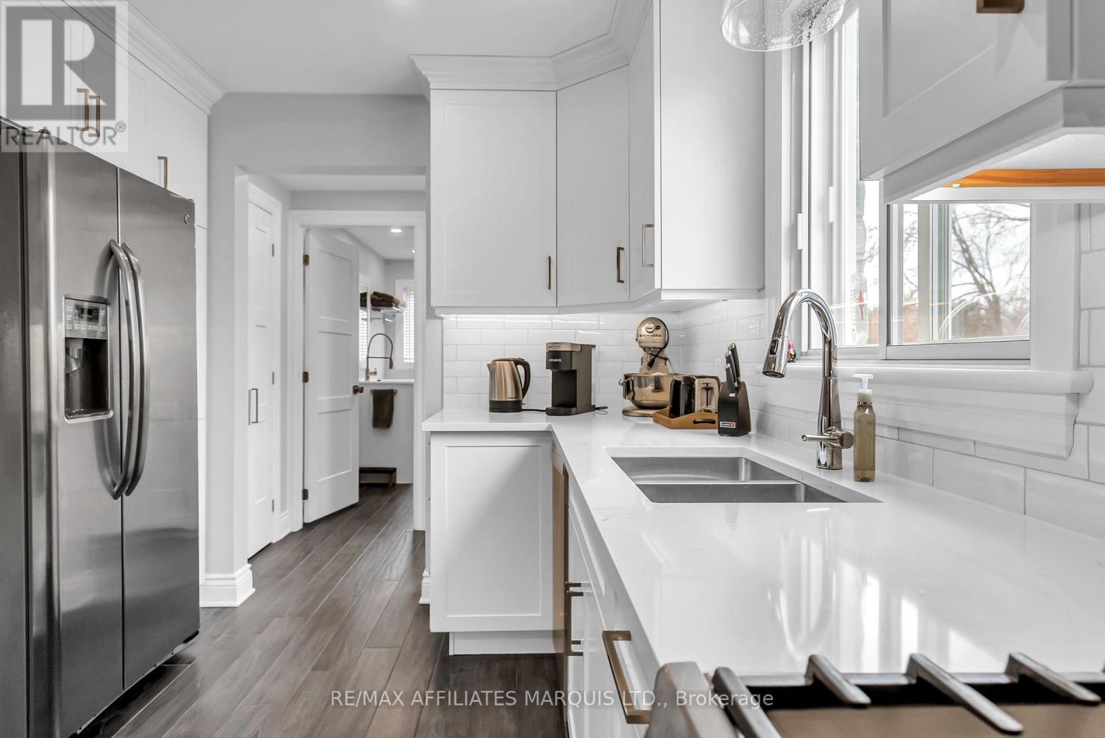 1601 Peter Street, Cornwall, Ontario  K6J 1W7 - Photo 5 - X12081073