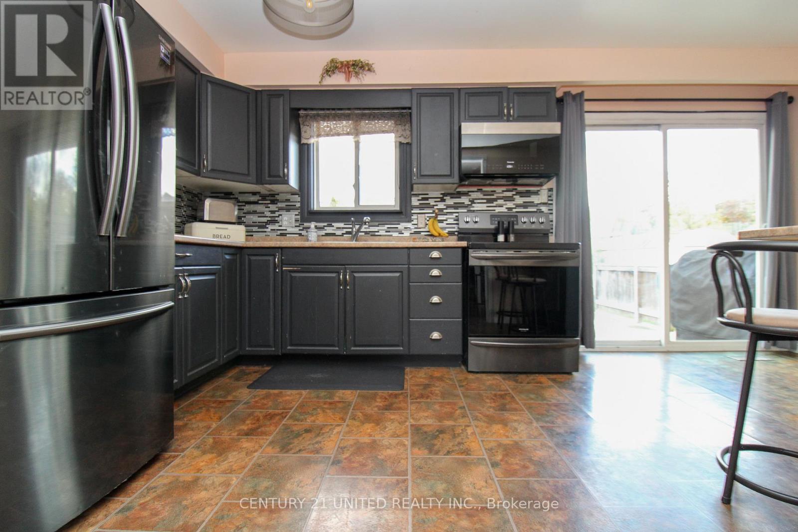 2130 Meadowview Road, Peterborough (Ashburnham Ward 4), Ontario  K9L 1S4 - Photo 16 - X12512322