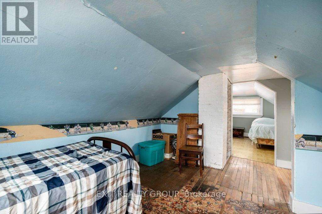 294 Durham Street S, Centre Hastings, Ontario K0K 2K0 - Photo 16 - X12512324