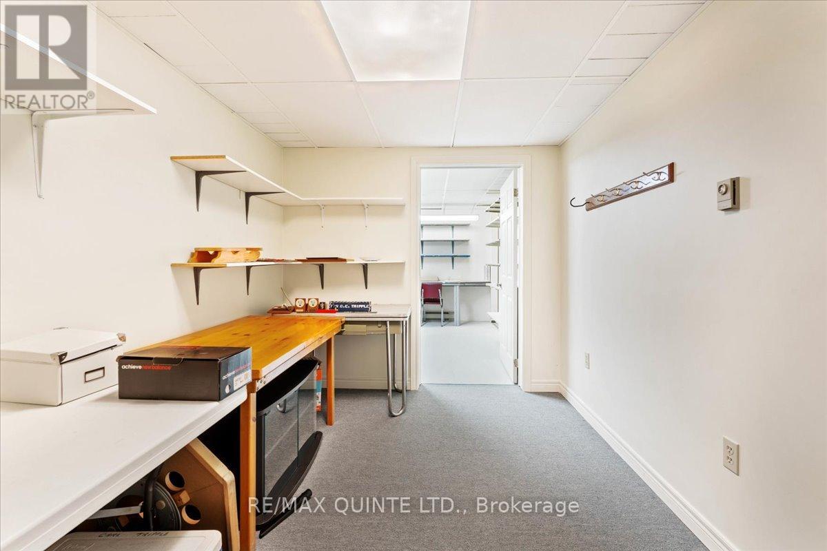 16 Maple Avenue, Prince Edward County, Ontario  K0K 2T0 - Photo 34 - X12512476