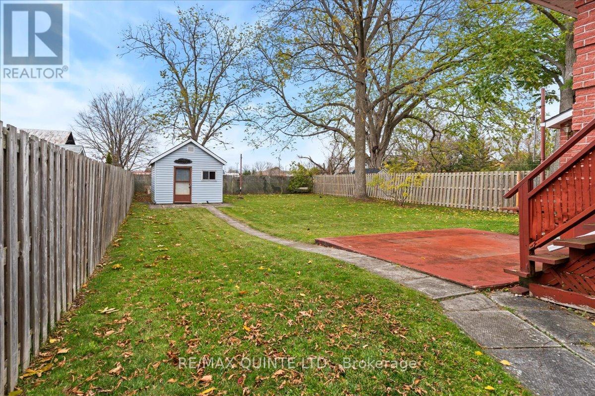 16 Maple Avenue, Prince Edward County, Ontario  K0K 2T0 - Photo 40 - X12512476