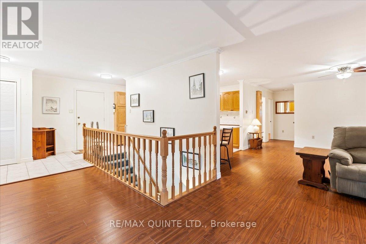 16 Maple Avenue, Prince Edward County, Ontario  K0K 2T0 - Photo 7 - X12512476