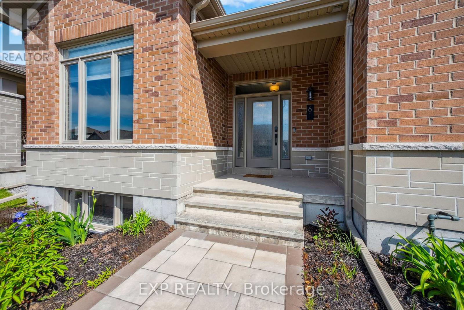 61 Athabaska Drive, Belleville, Ontario K8N 0T1 - Photo 3 - X12512582