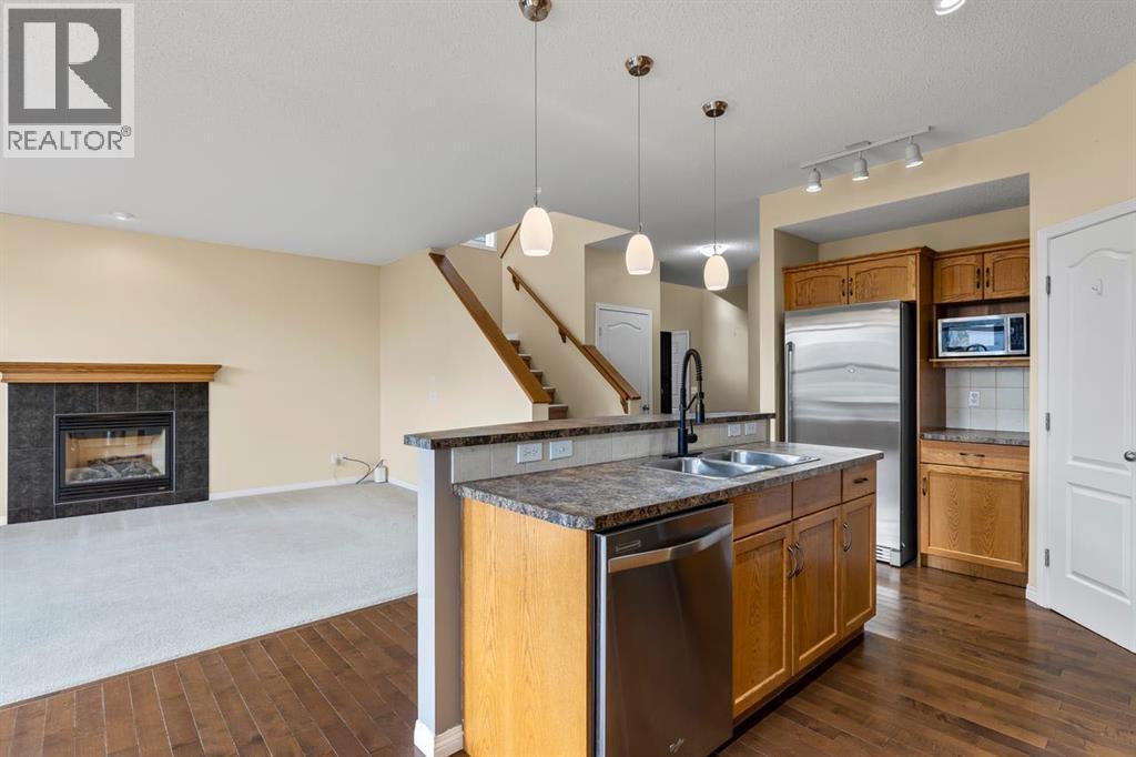 1043 Copperfield Boulevard Se, Calgary, Alberta  T2Z 4X6 - Photo 7 - A2268166