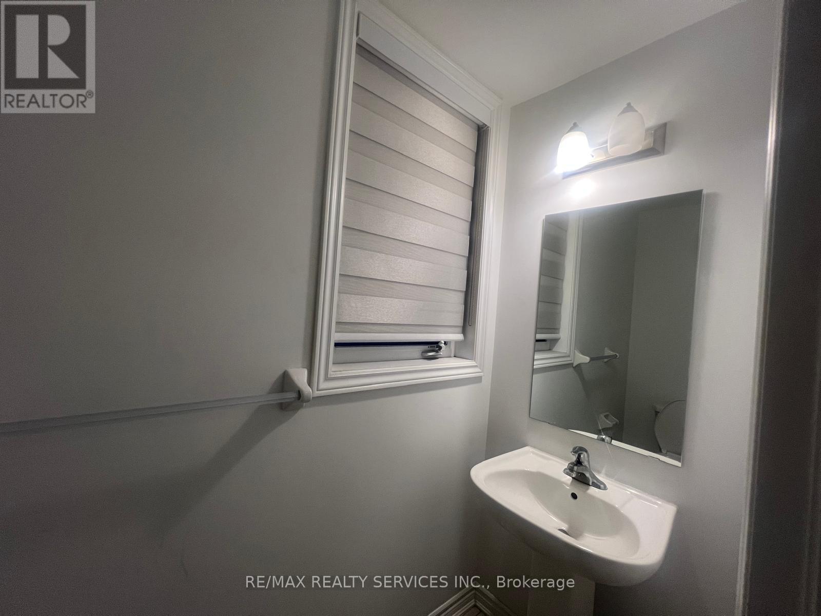 4 Joseph Halbert Place, Caledon, Ontario  L7C 4L4 - Photo 11 - W12512190