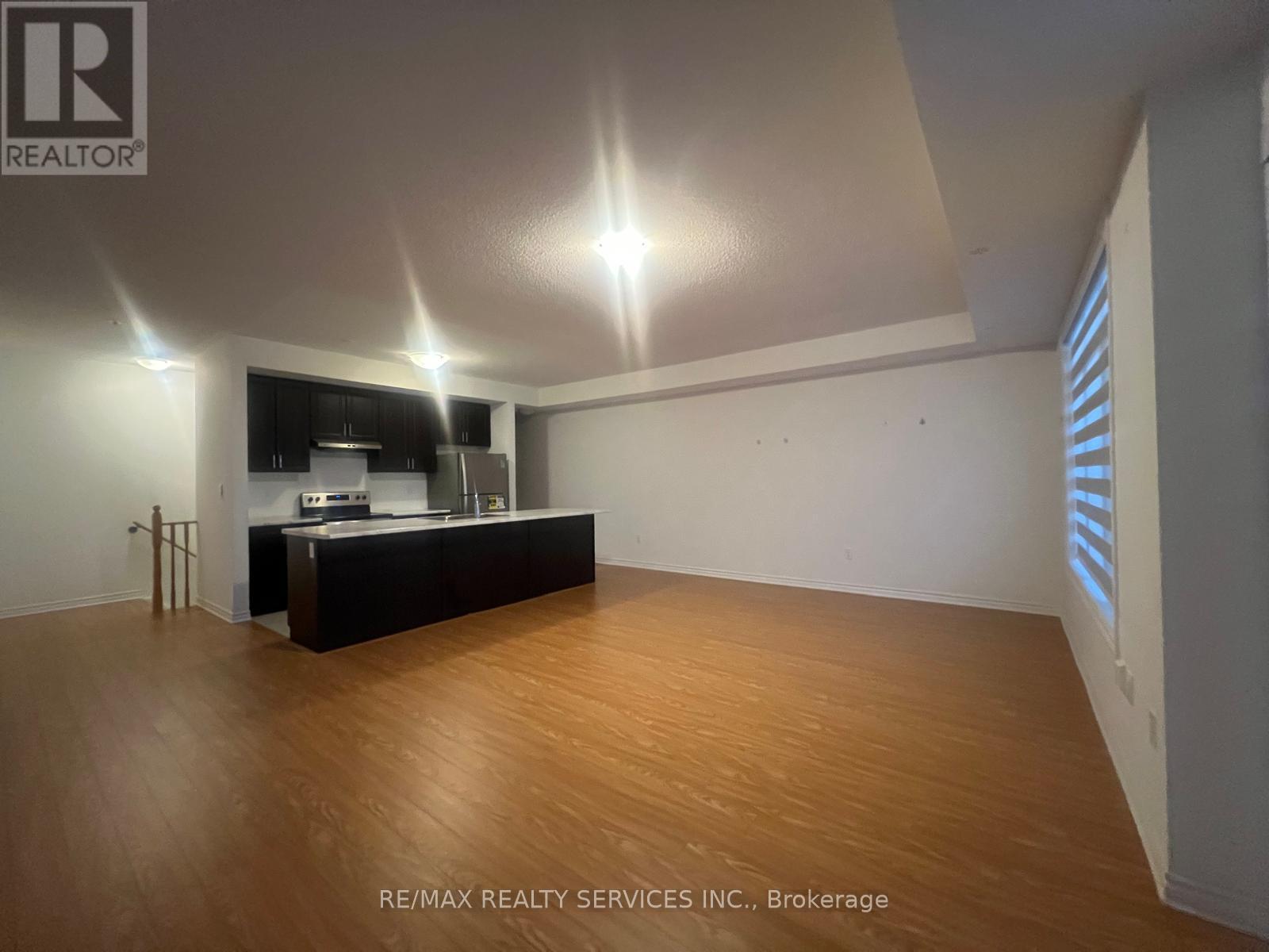 4 Joseph Halbert Place, Caledon, Ontario  L7C 4L4 - Photo 7 - W12512190