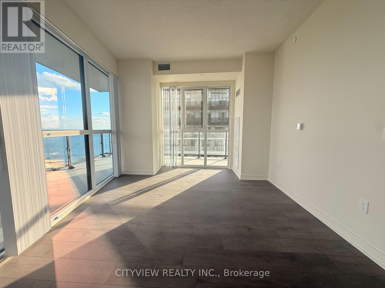 5005 - 38 Annie Craig Drive, Toronto, Ontario  M8V 0G9 - Photo 17 - W12512214