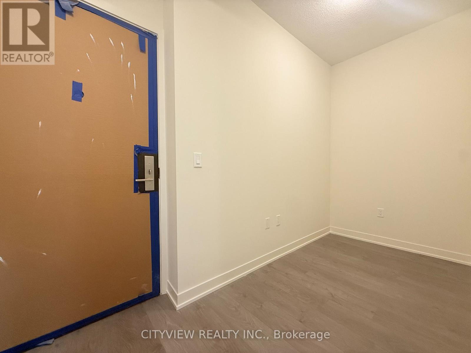 5005 - 38 Annie Craig Drive, Toronto, Ontario  M8V 0G9 - Photo 3 - W12512214