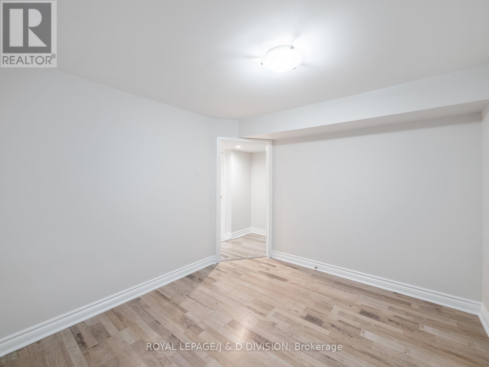 Lower - 484 Concord Avenue, Toronto, Ontario  M6H 2P8 - Photo 13 - W12512228