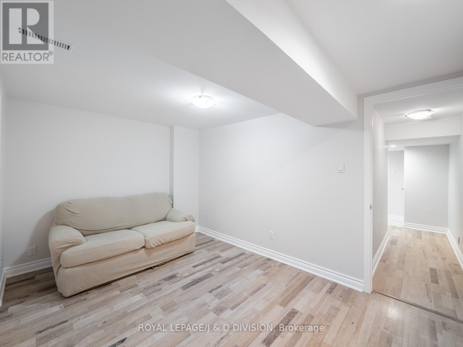 Lower - 484 Concord Avenue, Toronto, Ontario  M6H 2P8 - Photo 16 - W12512228