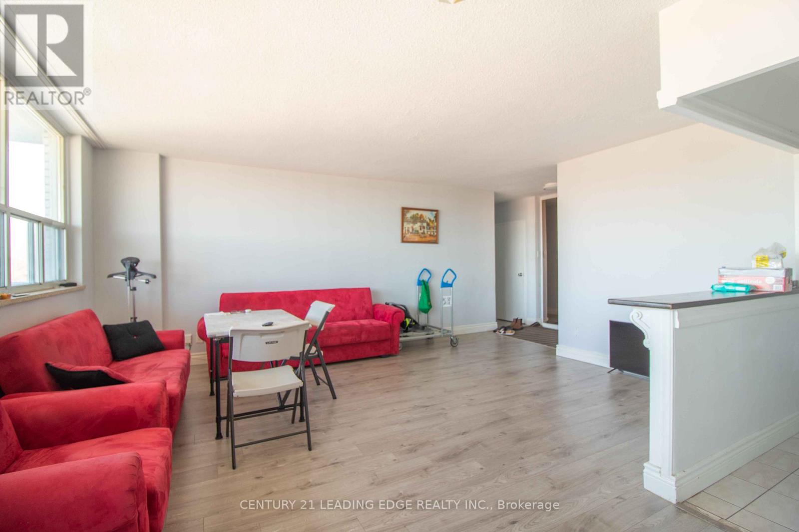 703 - 80 Grandravine Drive, Toronto, Ontario  M3J 1B2 - Photo 5 - W12512292