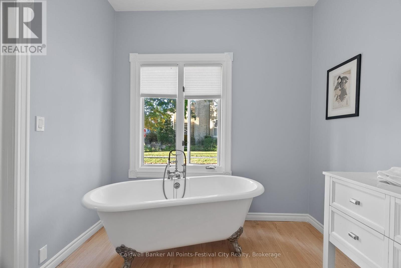 430 Albert Street, South Huron, Ontario N0M 1S1 - Photo 14 - X12443091