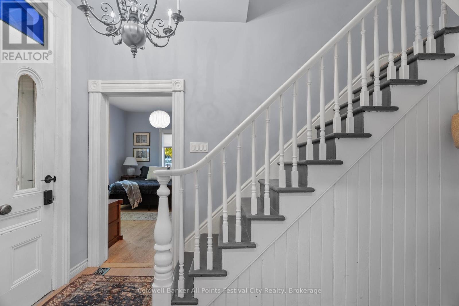 430 Albert Street, South Huron, Ontario N0M 1S1 - Photo 8 - X12443091