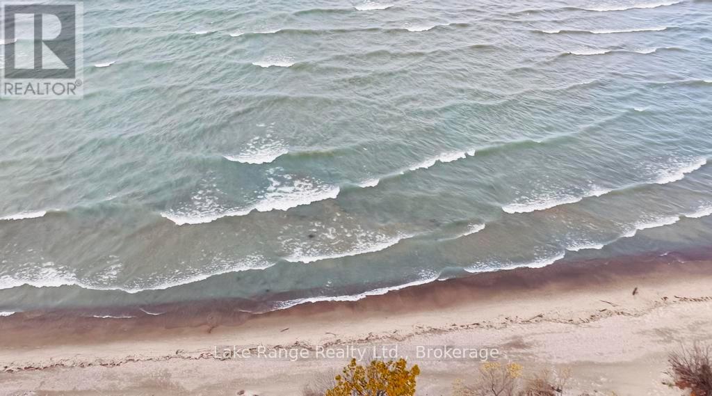 900 Victoria Road, Huron-Kinloss, Ontario  N0G 2R0 - Photo 3 - X12512494