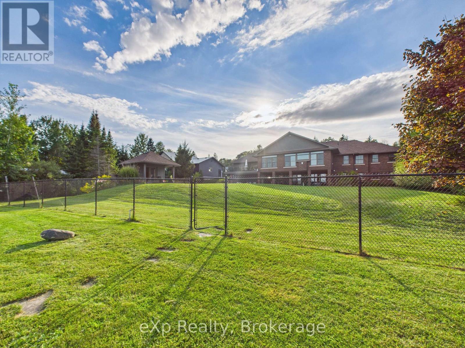 197 Balmy Beach Road, Georgian Bluffs, Ontario  N4K 5N4 - Photo 48 - X12512596