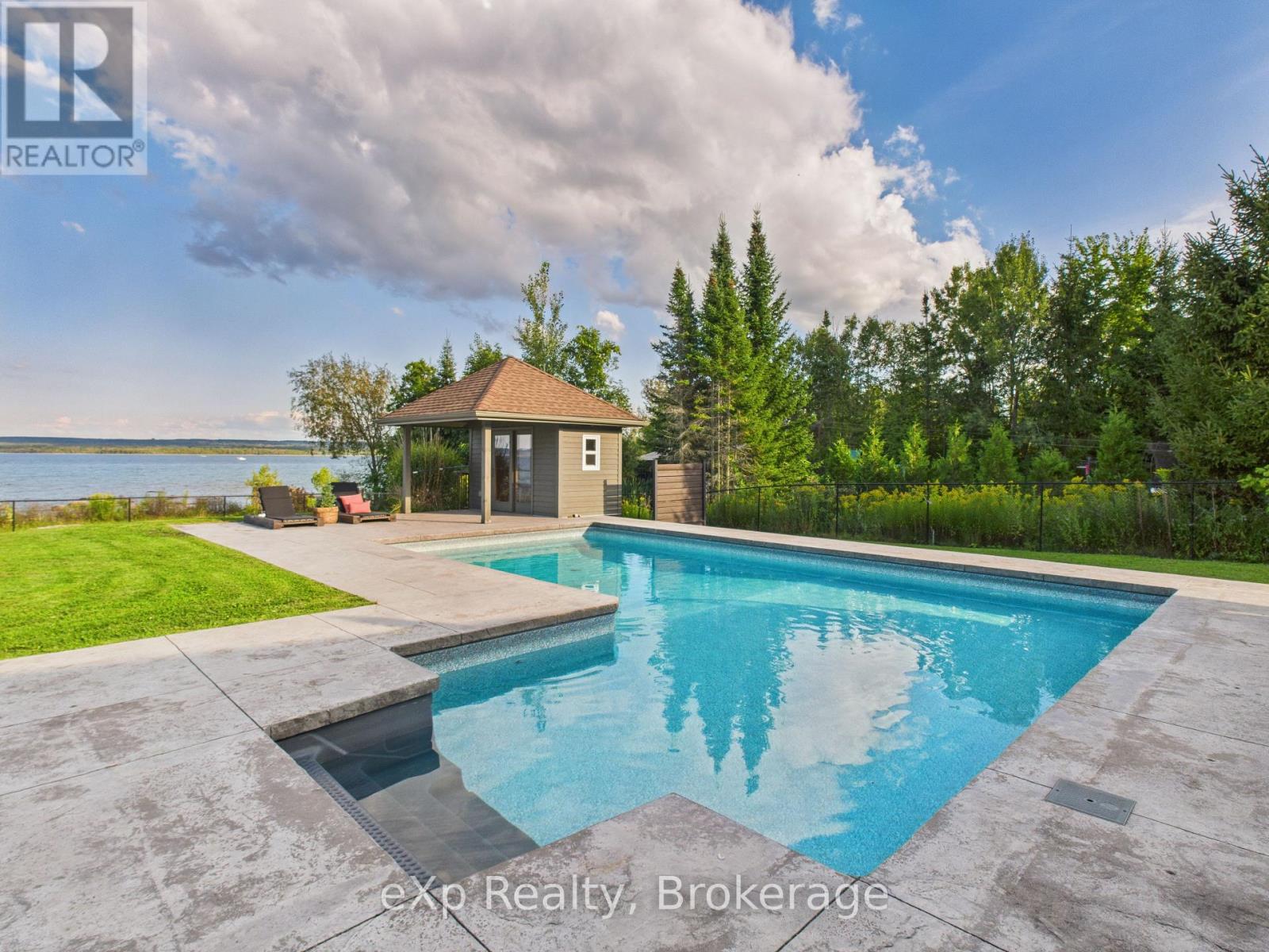 197 Balmy Beach Road, Georgian Bluffs, Ontario  N4K 5N4 - Photo 44 - X12512596