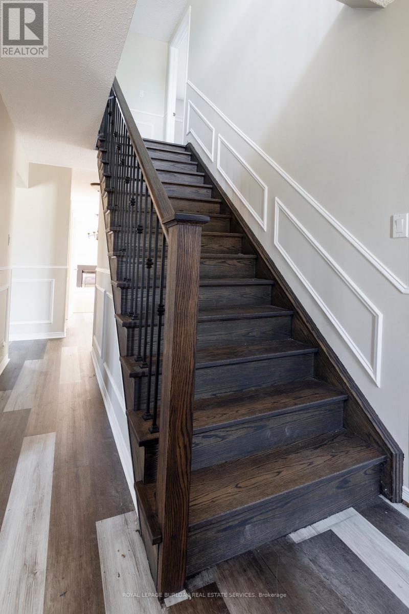 128 Brian Boulevard, Hamilton, Ontario  L8B 0C8 - Photo 5 - X12512202