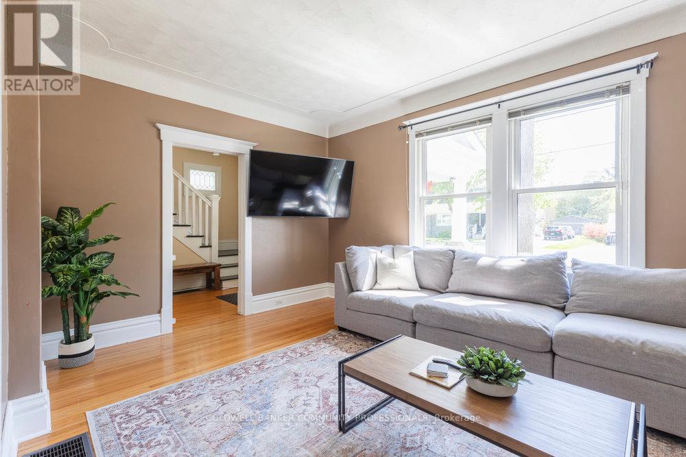 65 Banff Street, Haldimand, Ontario  N3W 1C2 - Photo 10 - X12512210