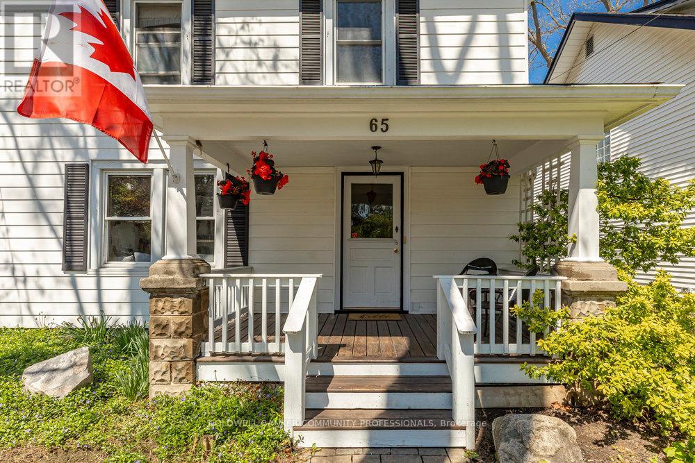 65 Banff Street, Haldimand, Ontario  N3W 1C2 - Photo 3 - X12512210