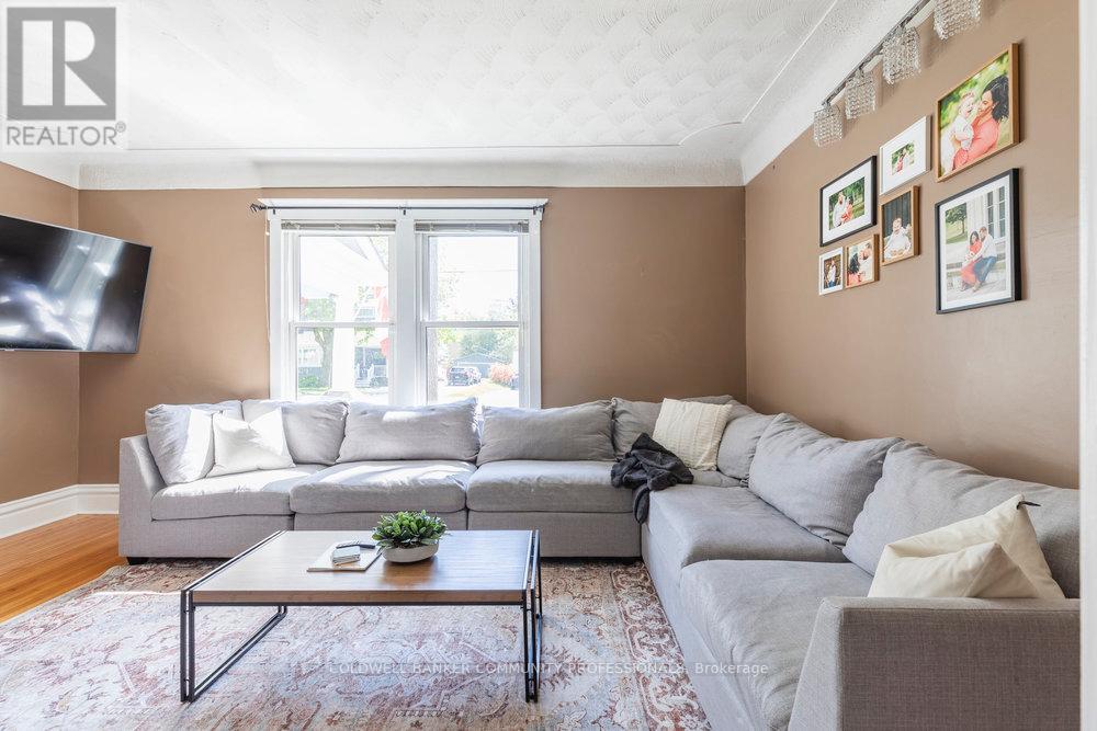 65 Banff Street, Haldimand, Ontario  N3W 1C2 - Photo 9 - X12512210