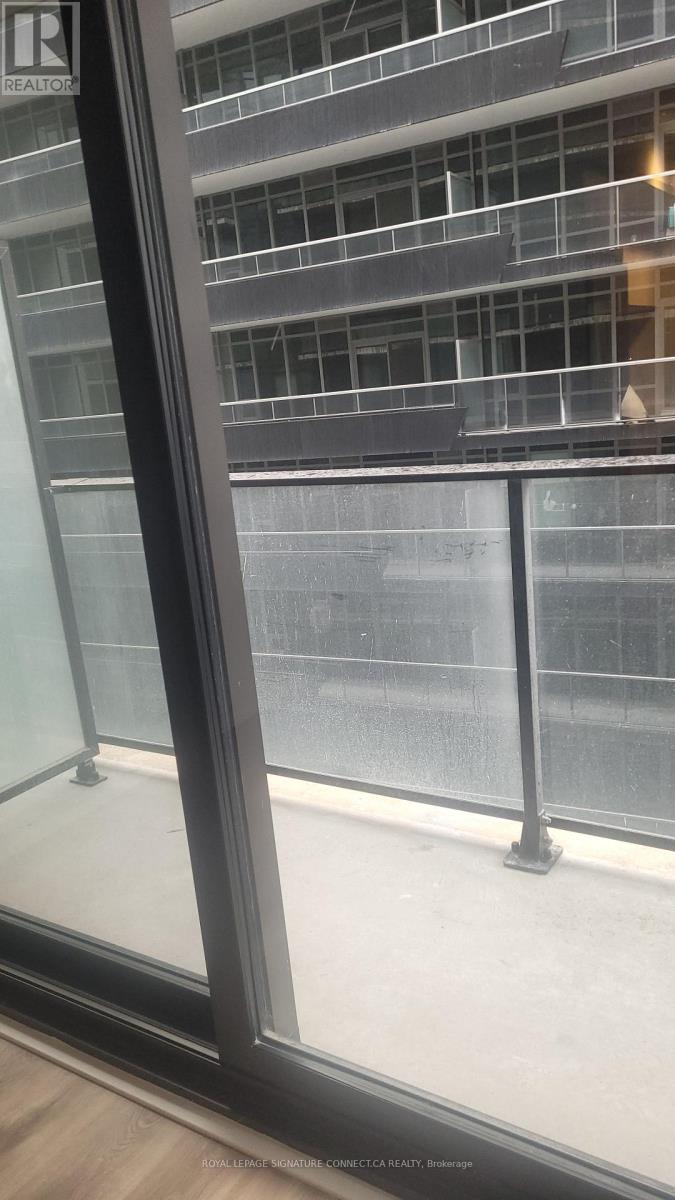 1017 - 1 Jarvis Street, Hamilton, Ontario  L8R 3R2 - Photo 5 - X12512264