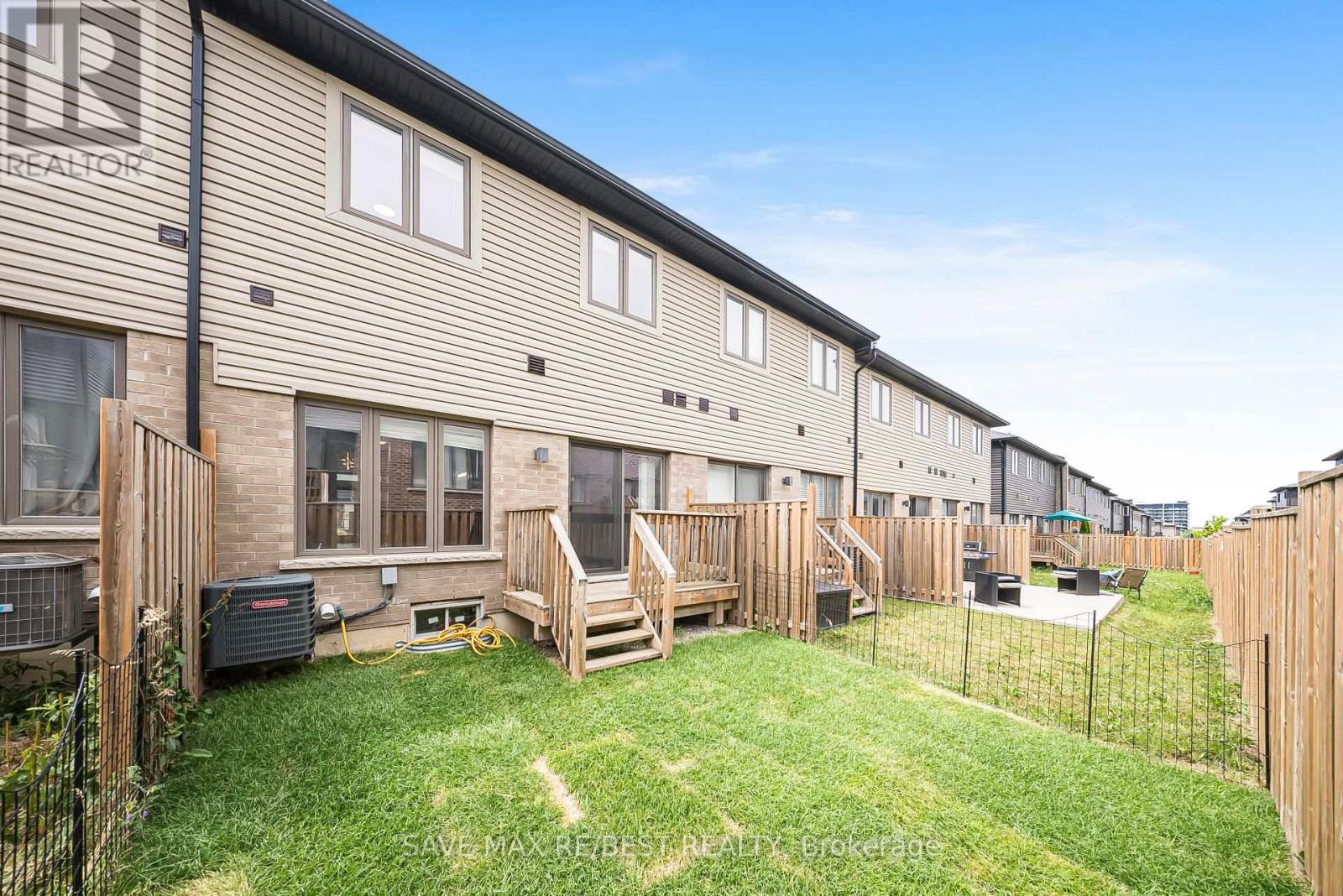 6 Greenwich Avenue, Hamilton, Ontario  L8J 0A5 - Photo 33 - X12512284