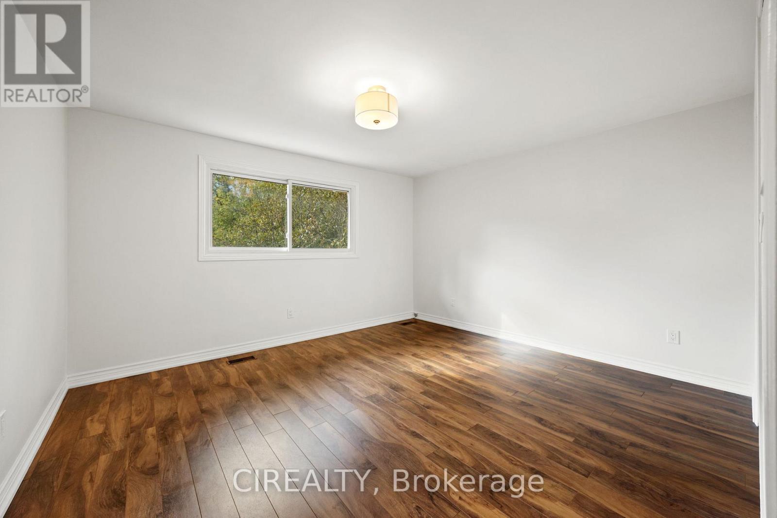 142 Norrie Avenue, Hamilton, Ontario  L9A 2E6 - Photo 15 - X12512302