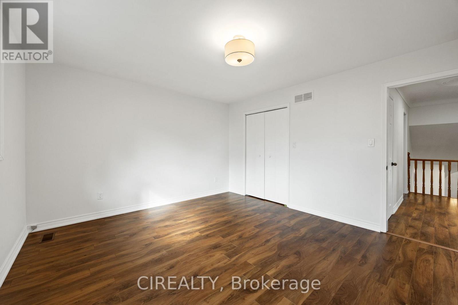 142 Norrie Avenue, Hamilton, Ontario  L9A 2E6 - Photo 17 - X12512302