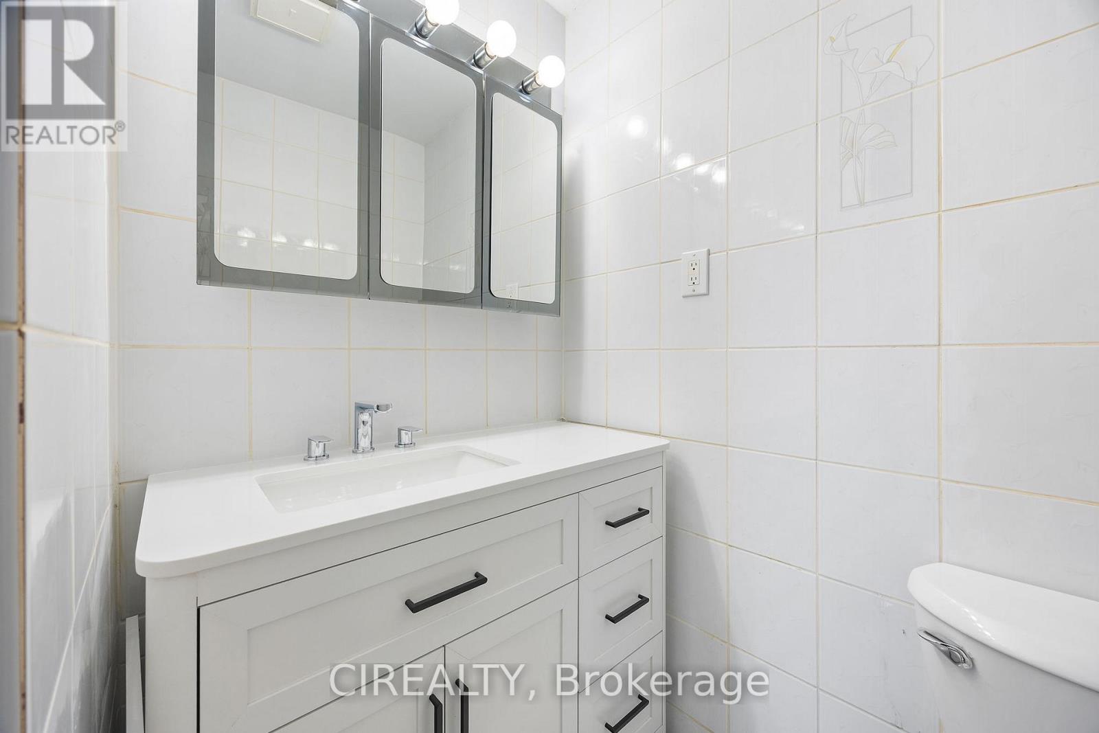 142 Norrie Avenue, Hamilton, Ontario  L9A 2E6 - Photo 19 - X12512302