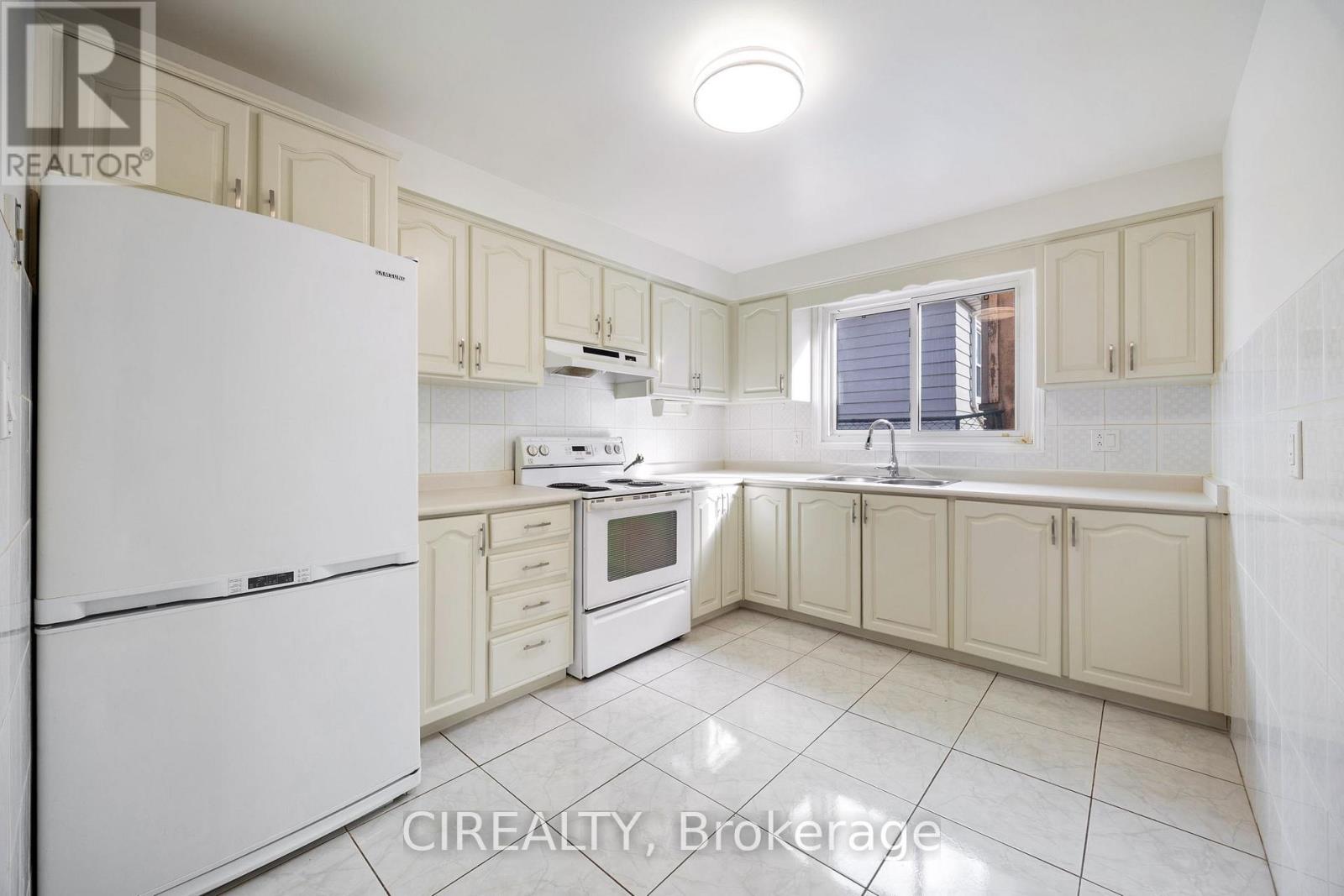 142 Norrie Avenue, Hamilton, Ontario  L9A 2E6 - Photo 20 - X12512302