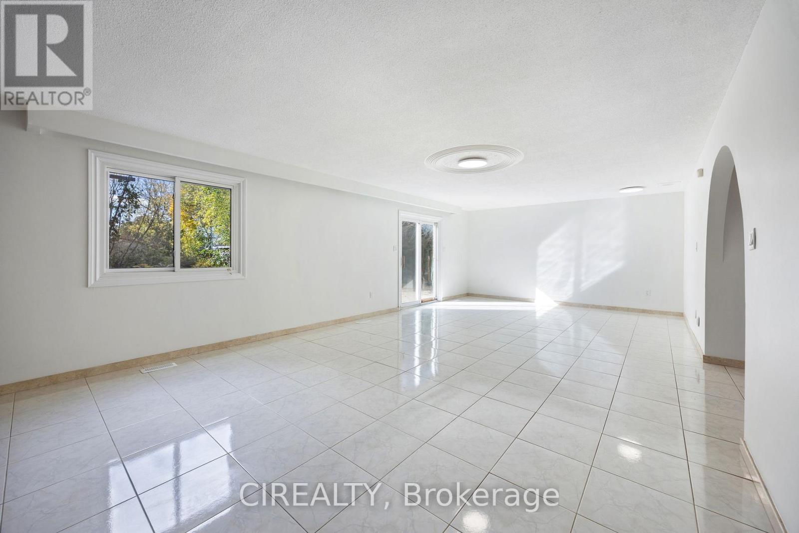 142 Norrie Avenue, Hamilton, Ontario  L9A 2E6 - Photo 26 - X12512302