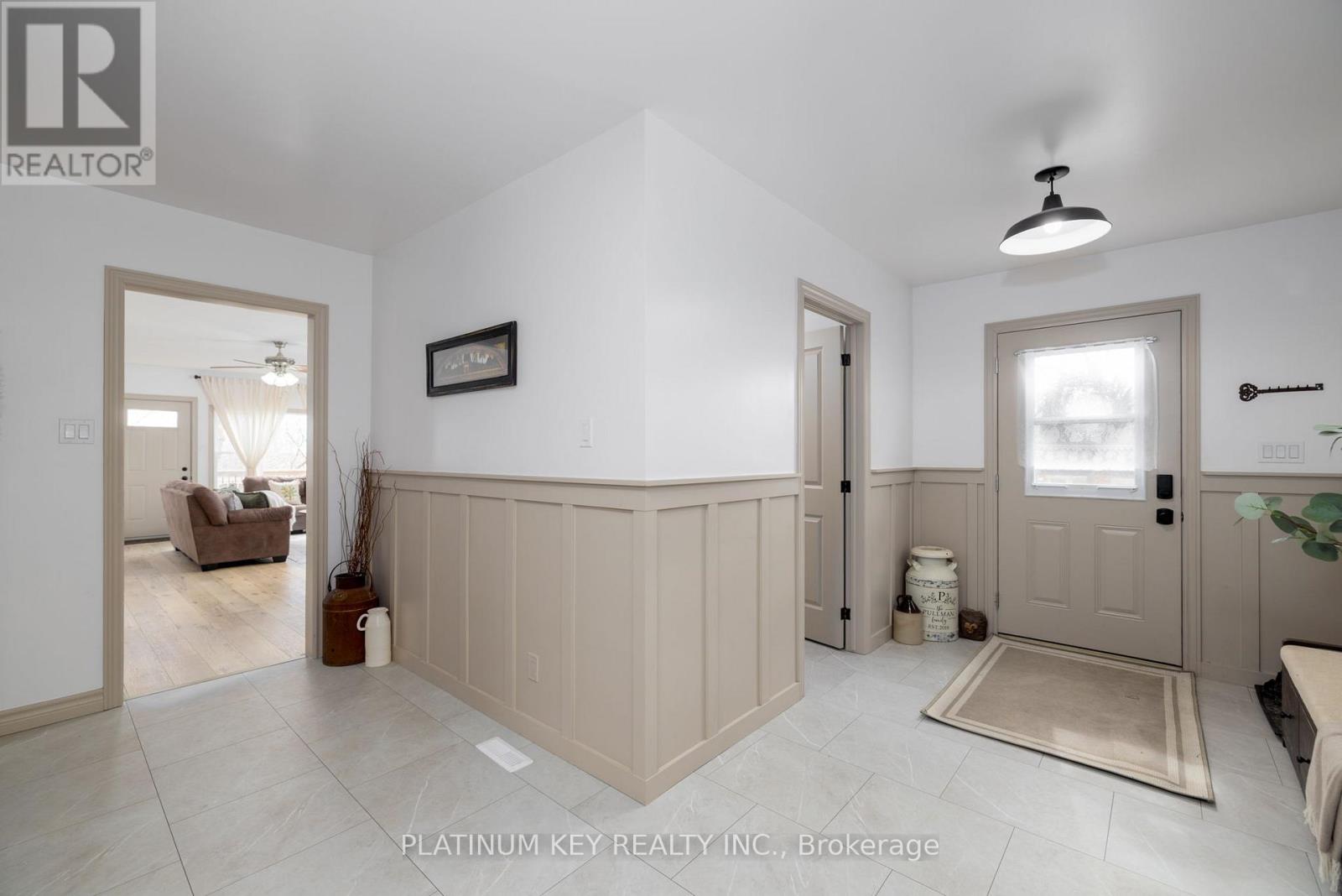 21243 Taits Road, Southwest Middlesex, Ontario  N0L 1M0 - Photo 25 - X12463732