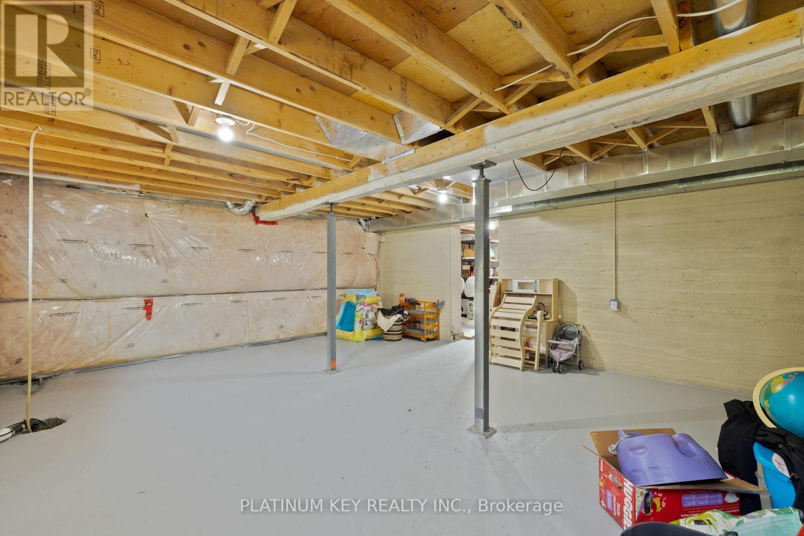 21243 Taits Road, Southwest Middlesex, Ontario  N0L 1M0 - Photo 39 - X12463732