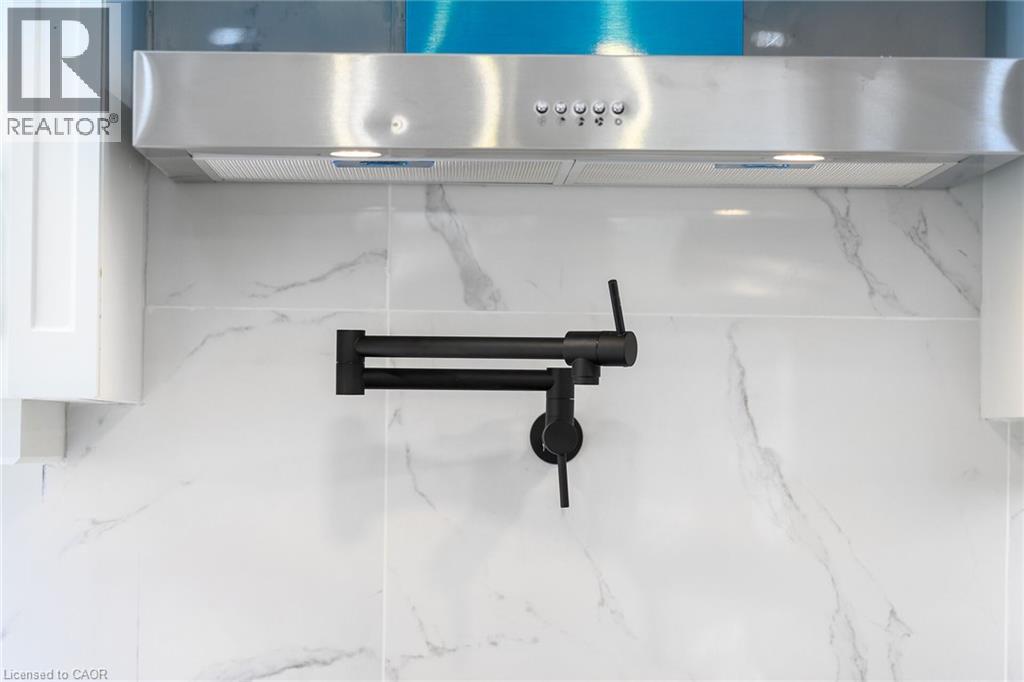 121 Appleford Road, Hamilton, Ontario  L9C 5Y2 - Photo 9 - 40785890