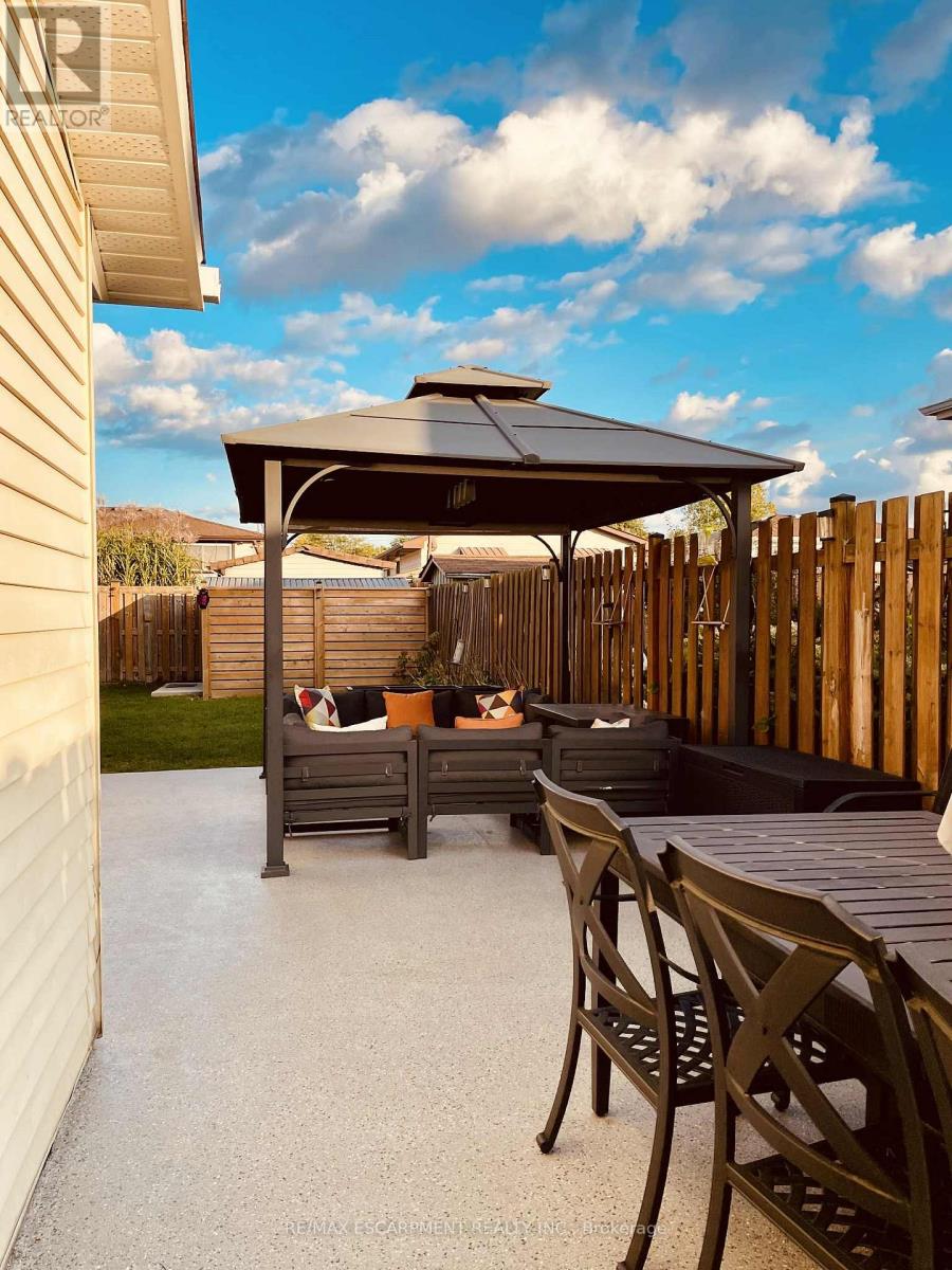 Lower - 143 Highridge Avenue, Hamilton, Ontario  L8E 3L5 - Photo 23 - X12510362